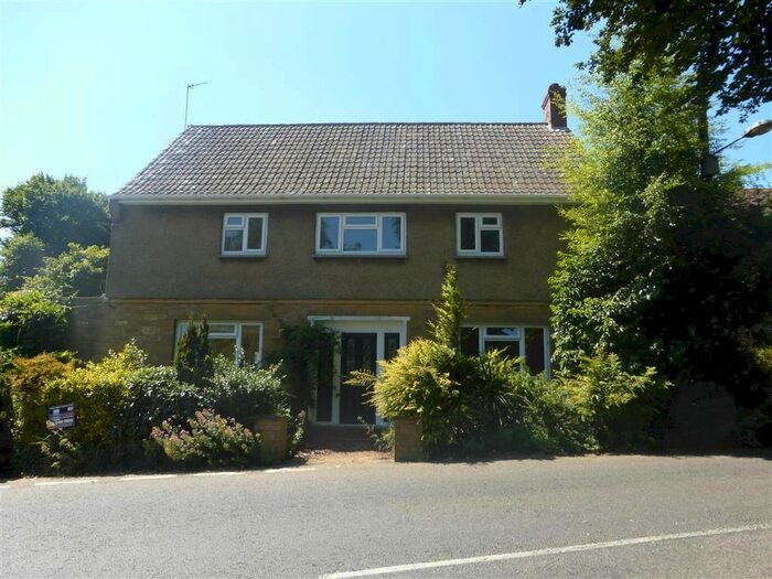 4 Bedroom Property To Rent In Station Road, Misterton, Crewkerne, TA18