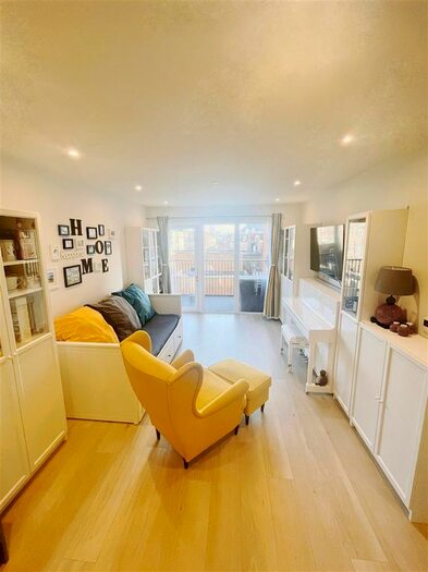 1 Bedroom Flat To Rent In Filmworks Walk, Ealing, London, W5