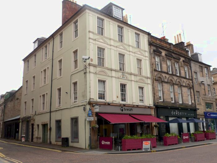 2 Bedroom Flat To Rent In Watergate, Perth, PH1