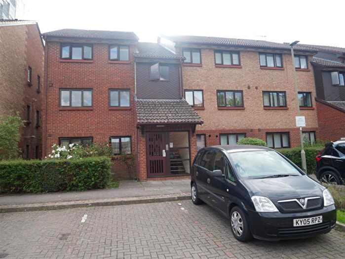 2 Bedroom Apartment To Rent In Curie Gardens, Colindale, NW9
