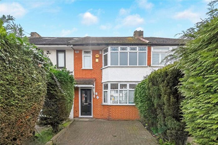 3 Bedroom Terraced House To Rent In Wansford Road, Woodford Green, Essex, IG8