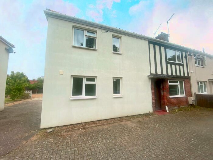 3 Bedroom House To Rent In Bowthorpe Road, NR5