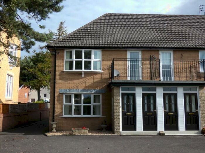 2 Bedroom Flat To Rent In Lowther Court, FY8