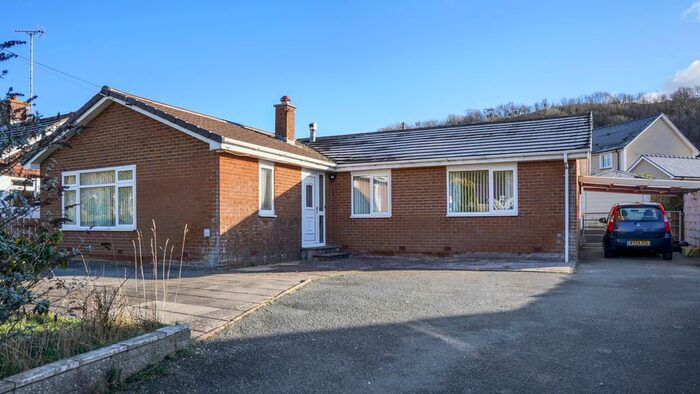 3 Bedroom Bungalow For Sale In Dolwyn, Llanrhystud, Ceredigion, SY23