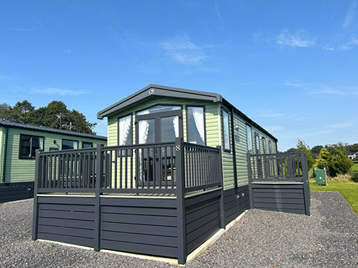2 Bedroom Mobile Home For Sale In The Horns Dam, Horns Lane, Goosnargh, PR3