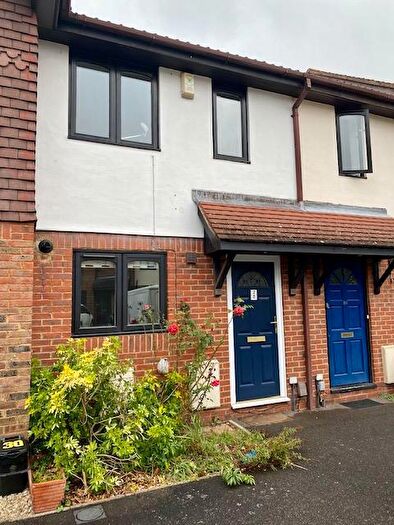 2 Bedroom House To Rent In The Wickets, Maidenhead, SL6