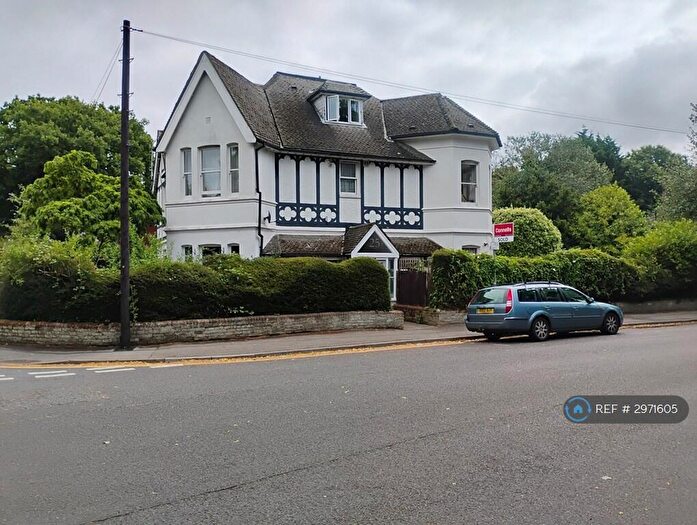 3 Bedroom Flat To Rent In Dean Park Court, Bournemouth, BH1