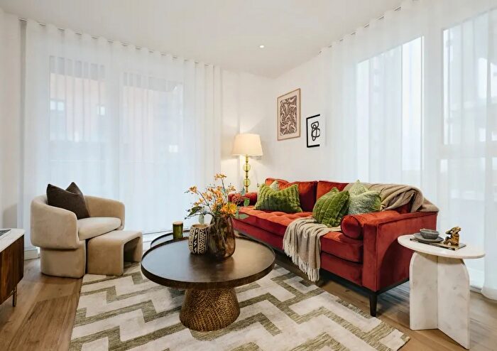 2 Bedroom Flat For Sale In Rosemary House, Randolph Road, Southall, UB1