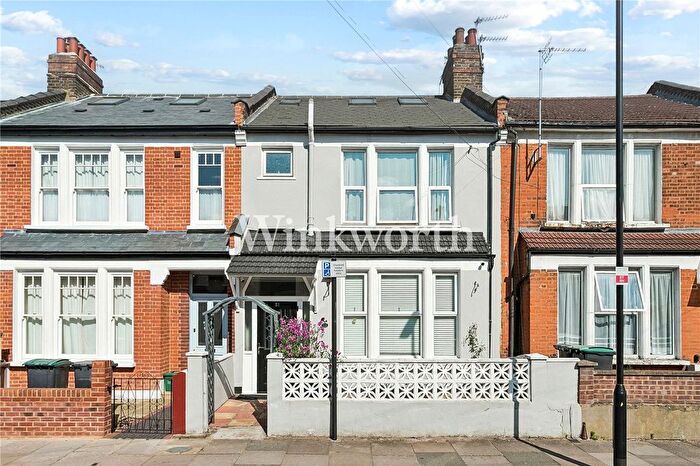 4 Bedroom Terraced House For Sale In Brampton Road, London, N15