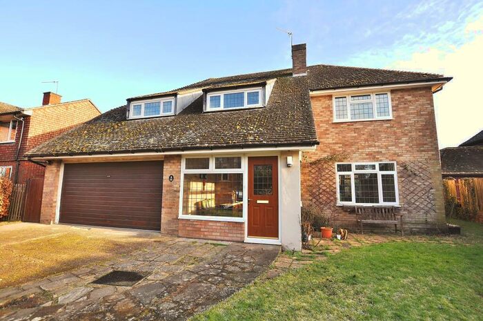 4 Bedroom Detached House To Rent In Tilehouse Road, Guildford, Surrey, Surrey, GU4