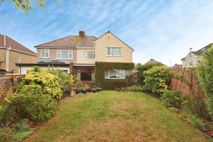 4 Bedroom Semi Detached House For Sale In Pembroke Road, Soundwell, Bristol, BS15