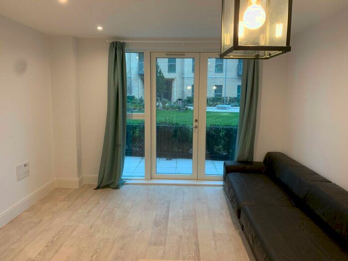 2 Bedroom Flat To Rent In Slough &#; Bed Flat, SL1