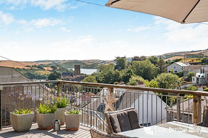 3 Bedroom Flat For Sale In Coronation Road, Salcombe, TQ8