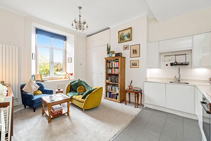 2 Bedroom Flat For Sale In Hawthornvale, Newhaven, Edinburgh, EH6