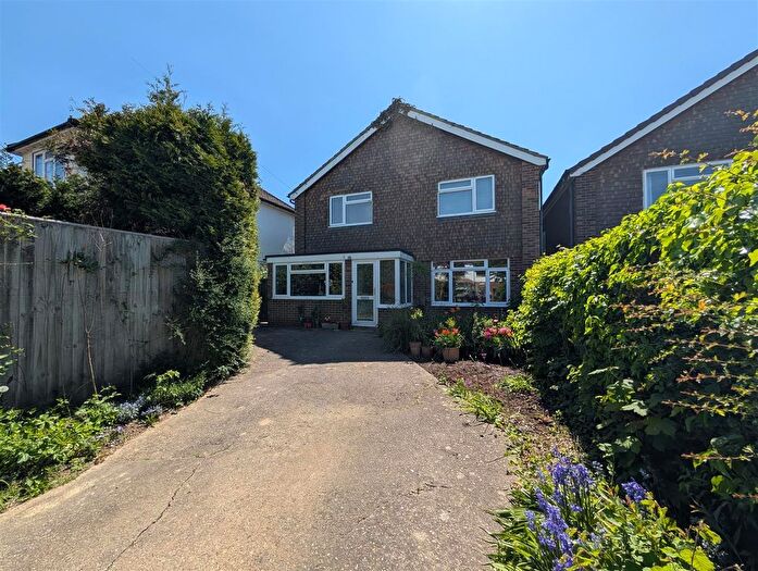 4 Bedroom Detached House For Sale In Kings Road, Tonbridge, TN9