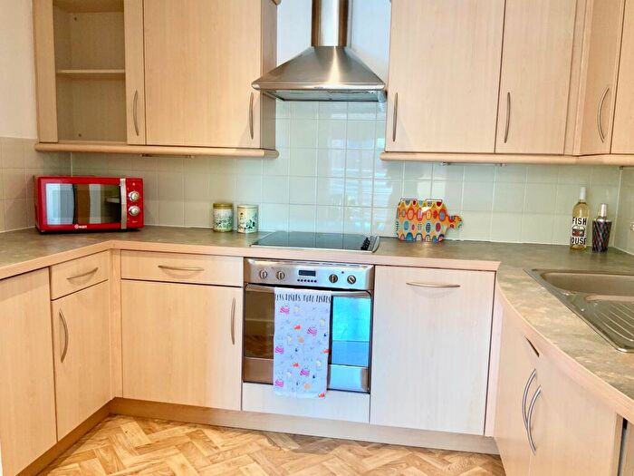 2 Bedroom Apartment To Rent In Derby Road, Nottingham, NG1