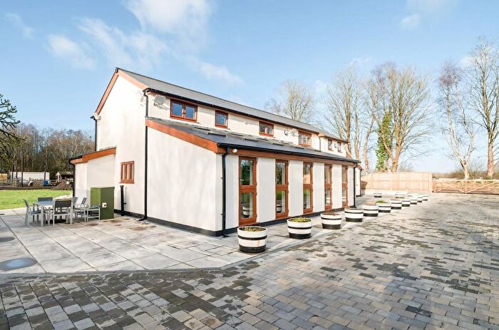 4 Bedroom Barn Conversion For Sale In Great Moss Road, Tyldesley, Manchester, M29