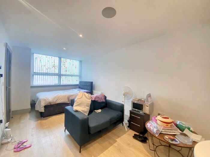 Studio To Rent In Mercantile House, Uxbridge, Greater London, UB8