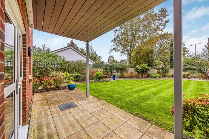 1 Bedroom Flat For Sale In St. Marys Road, Hayling Island, Hampshire, PO11