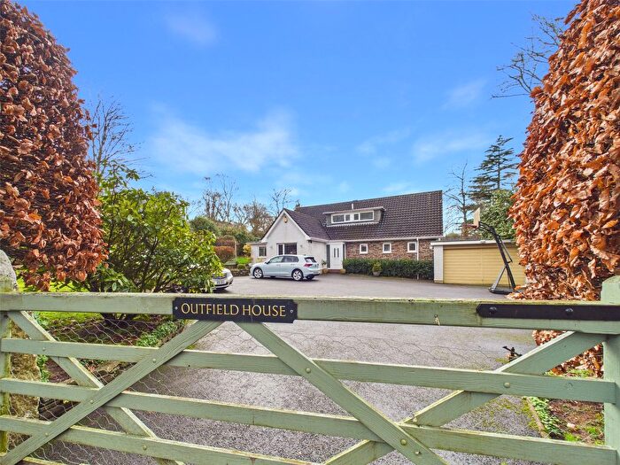 4 Bedroom Bungalow For Sale In Down Road, Tavistock, Devon, PL19