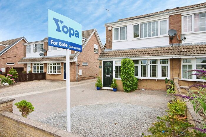 3 Bedroom Semi-detached House For Sale In Lancar Close, York, YO32