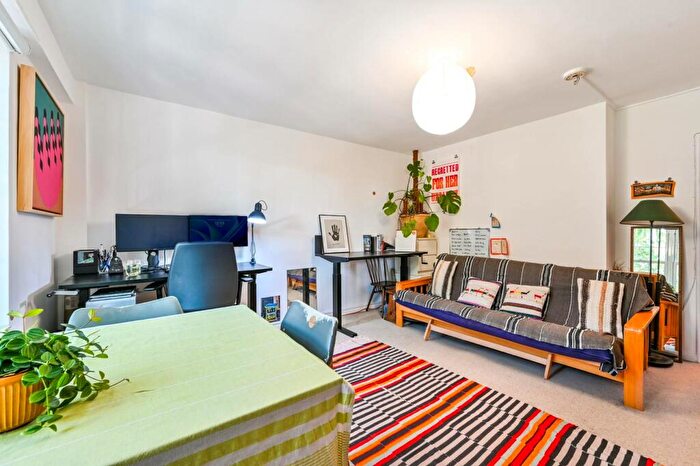 1 Bedroom Flat For Sale In Ferdinand Street, Chalk Farm, London, NW1