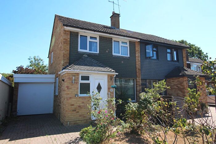 3 Bedroom Semi-Detached House For Sale In Darwin Drive, Tonbridge, TN10