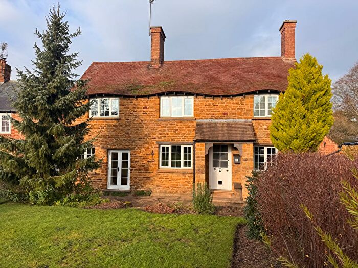 2 Bedroom Property To Rent In Church Lane, Northampton, NN6