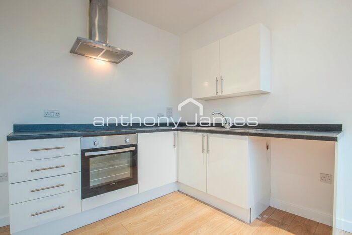 1 Bedroom Flat To Rent In A Bellegrove Road, Welling, Kent, DA16