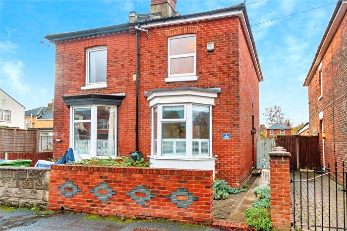 2 Bedroom Semi Detached House For Sale In Ivy Road, Southampton, Hampshire, SO17