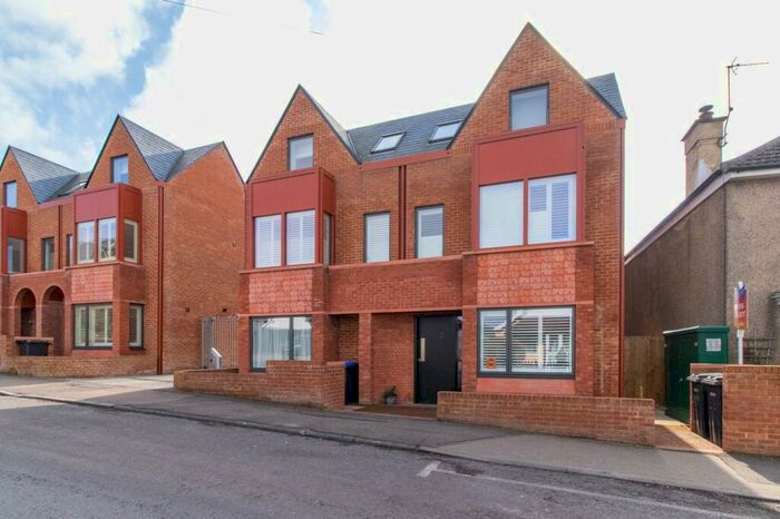 1 Bedroom Flat To Rent In Teynham Road, Teynham Road, CT5