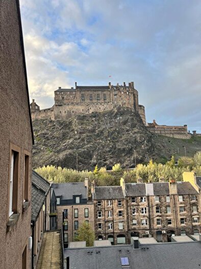 1 Bedroom Flat To Rent In Websters Land, Edinburgh, EH1