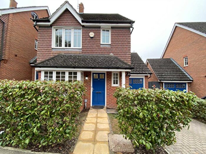 3 Bedroom Link Detached House To Rent In Capel Crescent, Stanmore, HA7