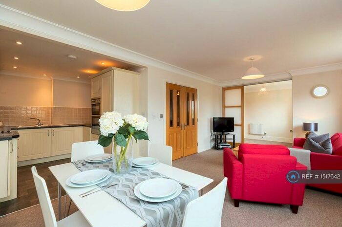 2 Bedroom Penthouse To Rent In Whitefriars, Solihull, B91