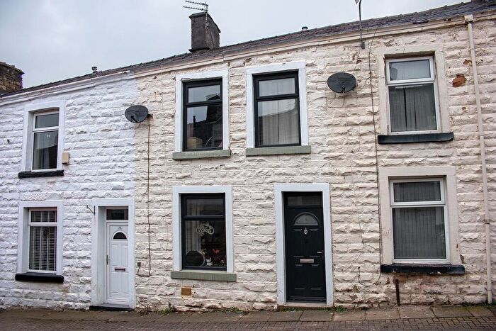3 Bedroom Terraced House For Sale In Green Street, Padiham, Lancashire, BB12