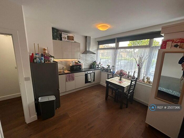 Studio To Rent In Rubens House, London, N3