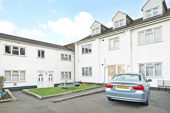 1 Bedroom Flat For Sale In High Road Leytonstone, Leytonstone, London, E11