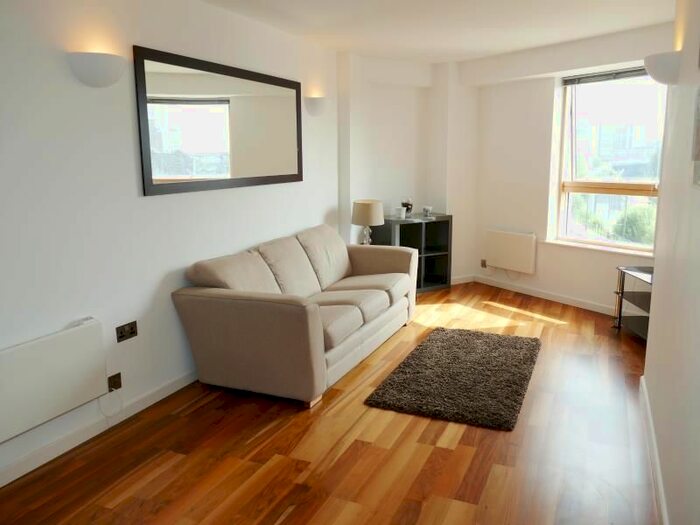 1 Bedroom Flat To Rent In Whitehall Waterfront, Riverside Way, LS1
