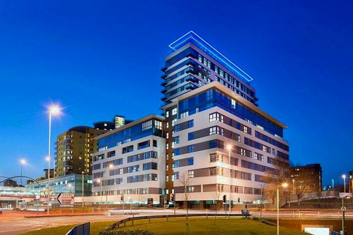 Flat To Rent In Alencon Link, Basingstoke, RG21