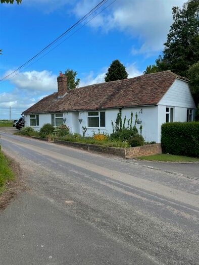 2 Bedroom Detached Bungalow To Rent In Hinxhill, Ashford, TN25
