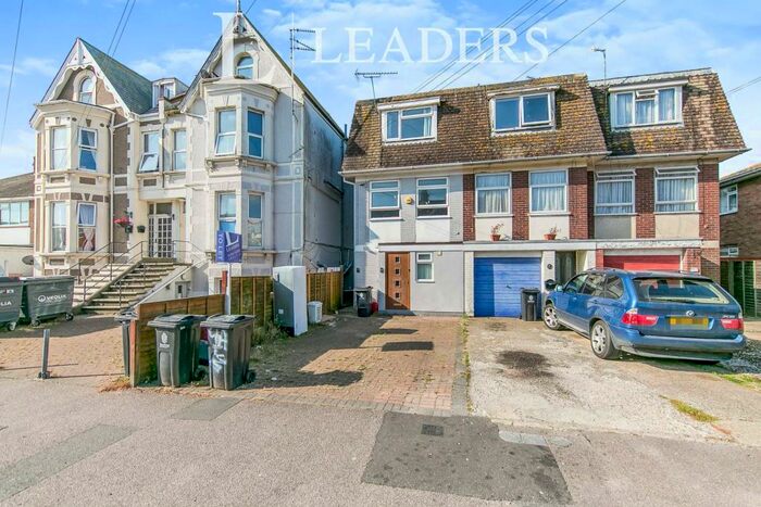 3 Bedroom Maisonette To Rent In Penfold Road, CO15