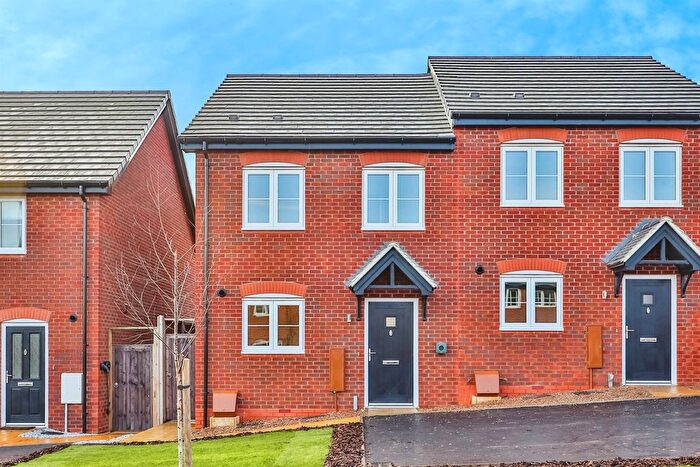 3 Bedroom Semi-detached House For Sale In Rose Way, Edwalton, Nottingham, NG12