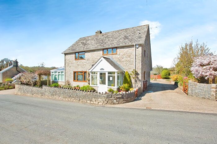 4 Bedroom Detached House For Sale In West Street, Broadwindsor, Beaminster, DT8