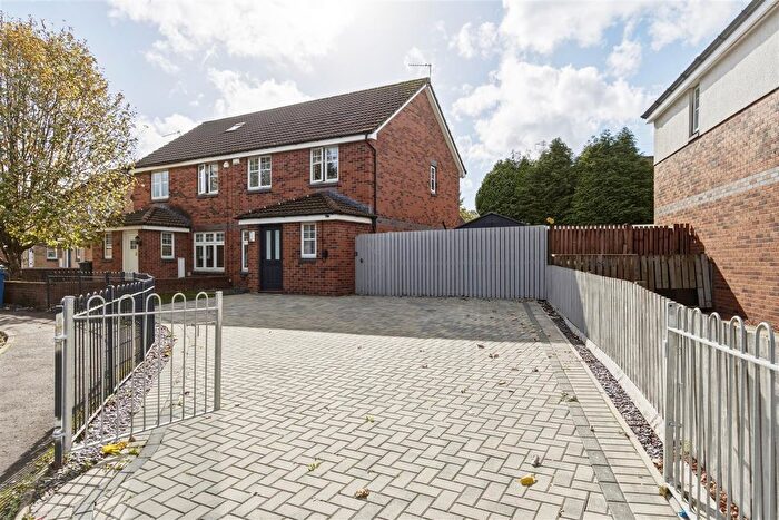 3 Bedroom Semi-Detached House For Sale In Parkbrae Avenue, Ruchill, Glasgow, G20