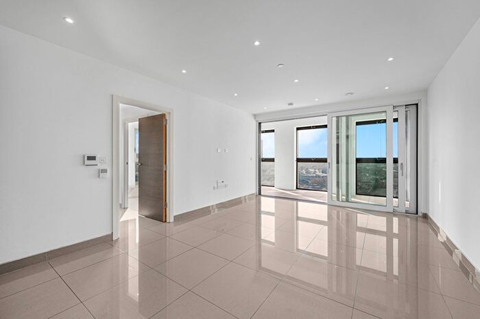 2 Bedroom Flat To Rent In Conquest Tower, Blackfriars Road, SE1