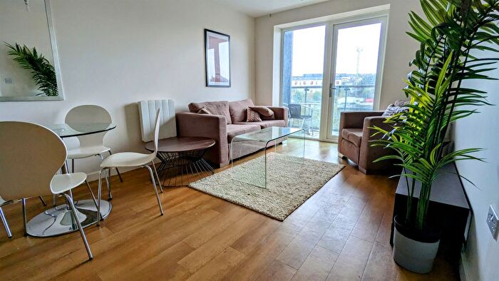 1 Bedroom Flat For Sale In Ocean Drive, Gillingham, ME7