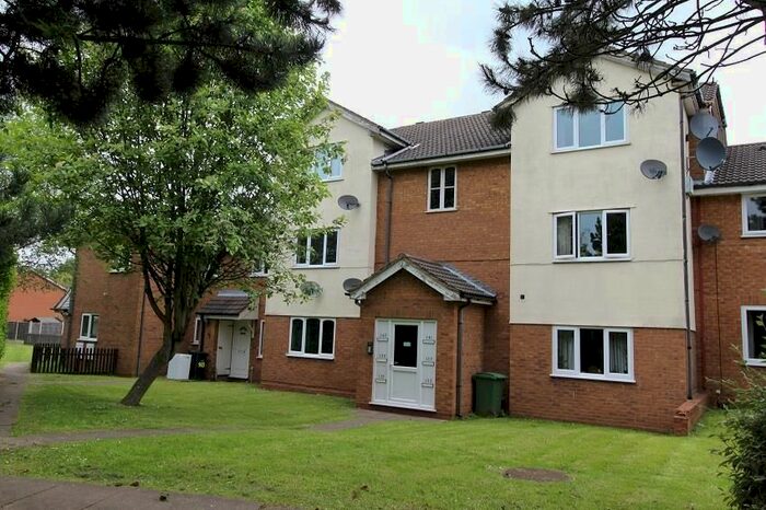 2 Bedroom Flat To Rent In Foxdale Drive, Brierley Hill, DY5