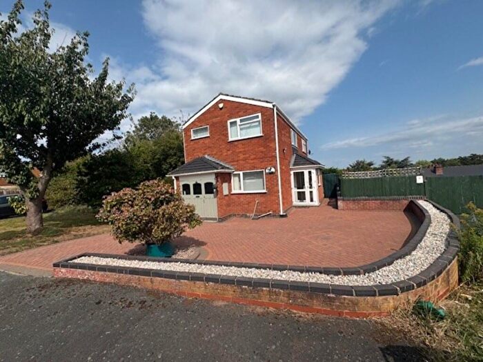 3 Bedroom Detached House For Sale In Charlecote Gardens, Sutton Coldfield, B73