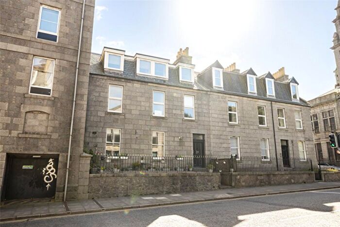 2 Bedroom Flat To Rent In Skene Street, Aberdeen, AB10
