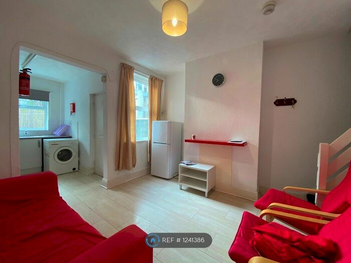 4 Bedroom Terraced House To Rent In Peel Street, Derby DE22